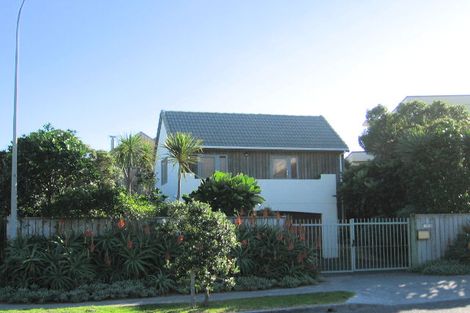 Photo of property in 9 Olliver Grove, Waikanae Beach, Waikanae, 5036