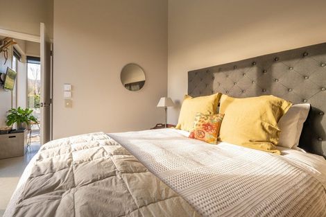 Photo of property in 92 Threepwood Road, Lake Hayes, Queenstown, 9371