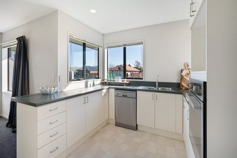 Photo of property in 63 Mauger Drive, Heathcote Valley, Christchurch, 8022