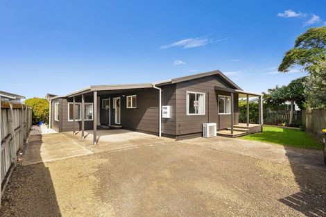 Photo of property in 36 Whitby Avenue, Whitianga, 3510