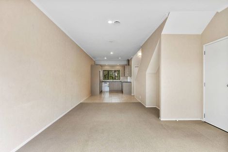 Photo of property in 8 Skip Lane, East Tamaki, Auckland, 2013