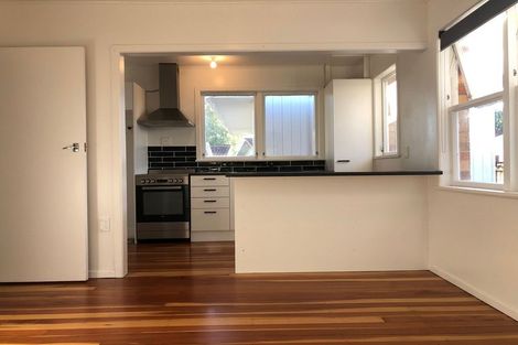 Photo of property in 2 Sheridan Street, Silverdale, Hamilton, 3216