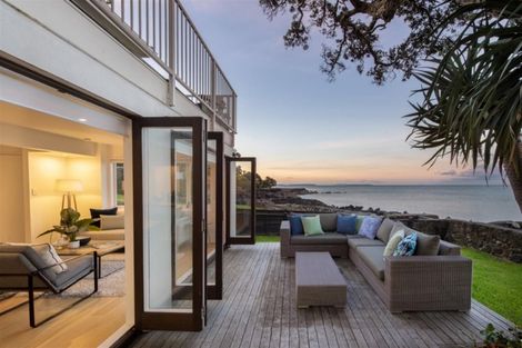 Photo of property in 2/259 Hurstmere Road, Takapuna, Auckland, 0622