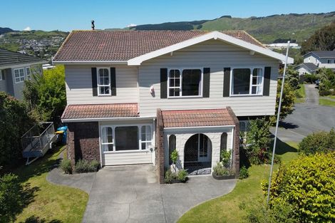 Photo of property in 52 Oriel Avenue, Tawa, Wellington, 5028