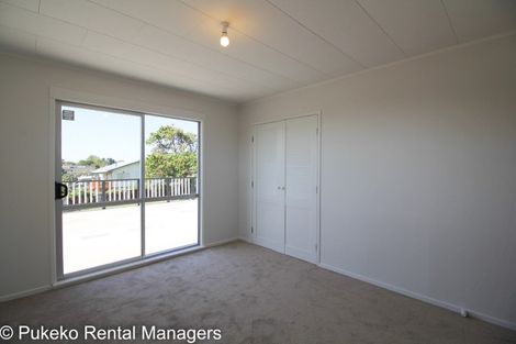 Photo of property in 33 Lendenfeld Drive, Papatoetoe, Auckland, 2025