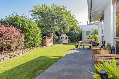 Photo of property in 16 Johns Road, Rangiora, 7400