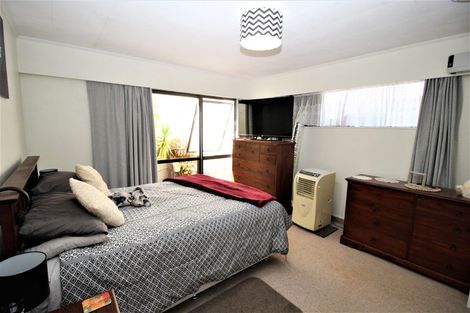 Photo of property in 23 Ross Street, Woodville, 4920
