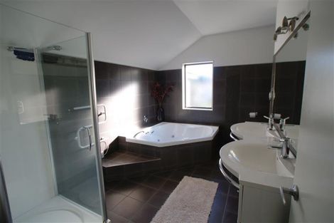 Photo of property in 10 Nautique Place, Waikawa, Picton, 7220