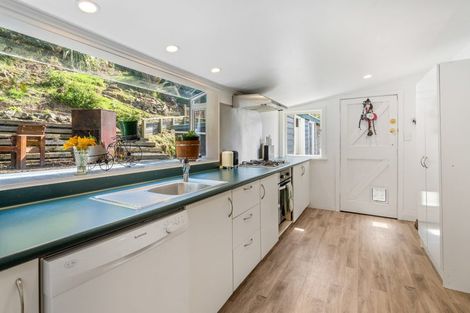 Photo of property in 396 Kaikorai Valley Road, Bradford, Dunedin, 9011