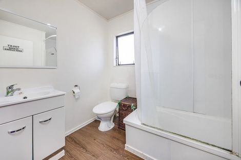 Photo of property in 18 Solveig Place, Randwick Park, Auckland, 2105