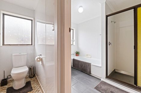 Photo of property in 8 Riverside Drive, Kaponga, Hawera, 4679