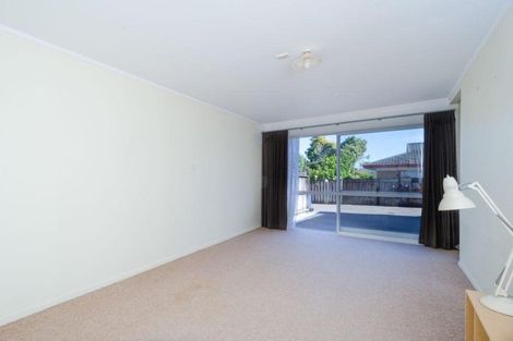Photo of property in 204b Edmonton Road, Te Atatu South, Auckland, 0610