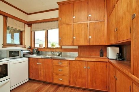 Photo of property in 18 Hinton Road, Taradale, Napier, 4112