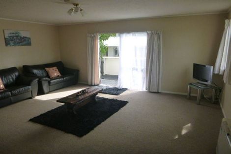 Photo of property in 25 Hartford Crescent, Totara Park, Upper Hutt, 5018