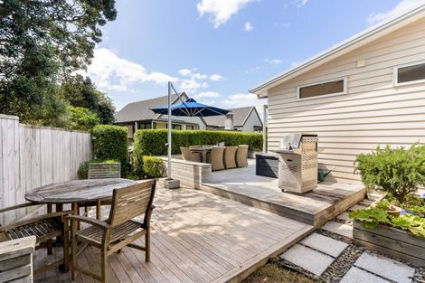 Photo of property in 6 Braddock Grove, Pauanui, Hikuai, 3579