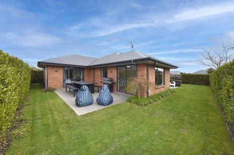 Photo of property in 10 Gosling Crescent, Halswell, Christchurch, 8025