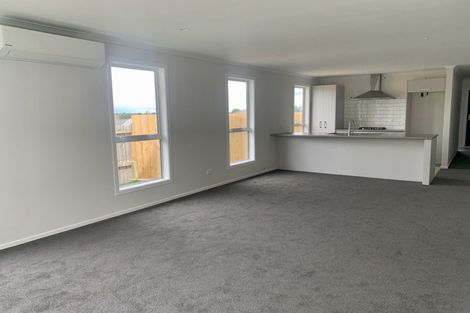 Photo of property in 92 Pragma Rise, Huntington, Hamilton, 3210