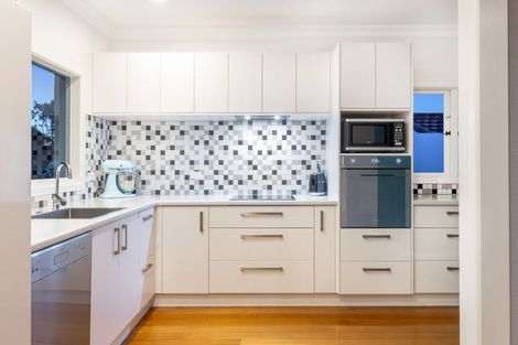 Photo of property in 397 Te Moana Road, Waikanae, 5036