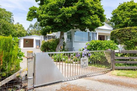 Photo of property in 28 Arthur Road, Norsewood, 4974