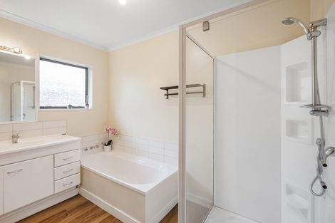 Photo of property in 57 Kapanui Road, Waikanae, 5036