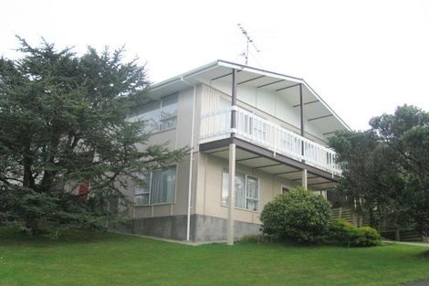 Photo of property in 5 Protea Street, Maungaraki, Lower Hutt, 5010