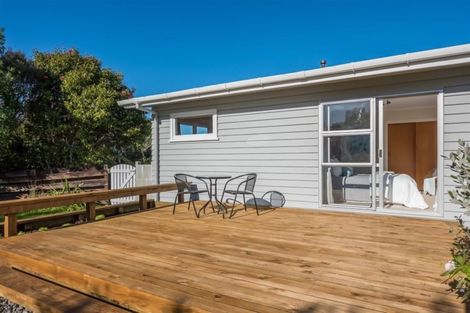 Photo of property in 1 Viscount Grove, Kelson, Lower Hutt, 5010