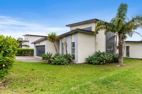 Photo of property in 22 Kokako Rise, Papakura, 2110