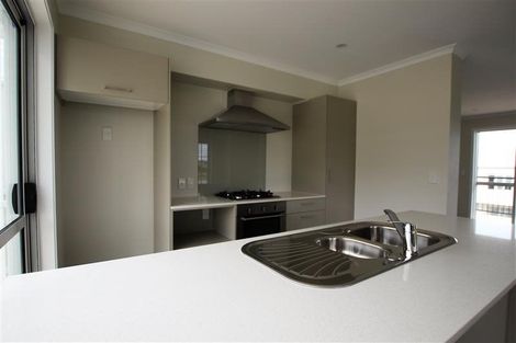 Photo of property in 40 Fernly Rise, Flat Bush, Auckland, 2019