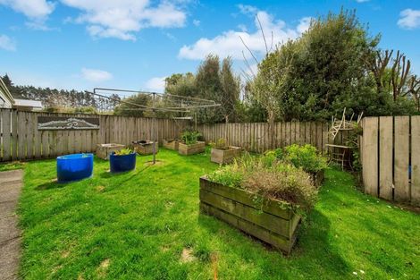 Photo of property in 10b Kauri Street, Inglewood, 4330
