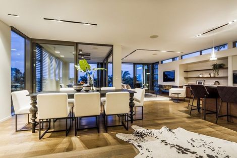 Photo of property in 19 Cameron Street, Takapuna, Auckland, 0622