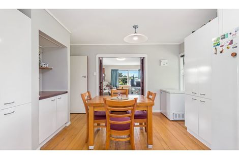 Photo of property in 34 Levesque Street, Birkdale, Auckland, 0626