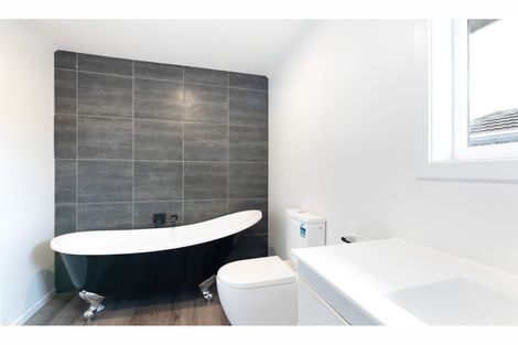 Photo of property in 189 Burwood Road, Burwood, Christchurch, 8083