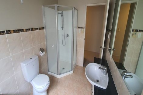 Photo of property in 13 Sapperton Drive, Henderson, Auckland, 0612