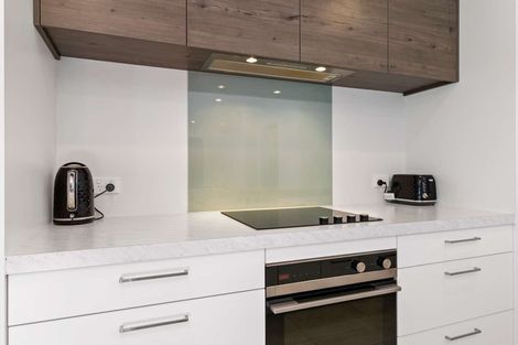 Photo of property in 7b Collingwood Road, Waiuku, 2123