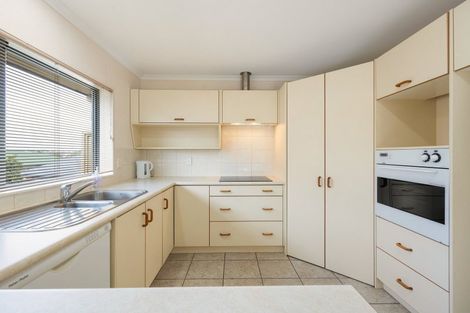 Photo of property in 6 Glenside Rise, Grandview Heights, Hamilton, 3200