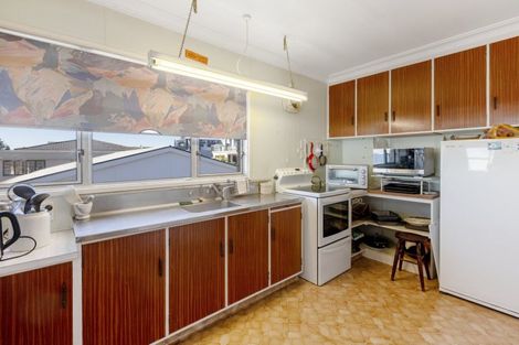 Photo of property in 128 Marine Parade, Mount Maunganui, 3116