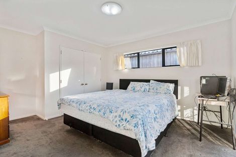 Photo of property in 7 Reremanu Place, Weymouth, Auckland, 2103