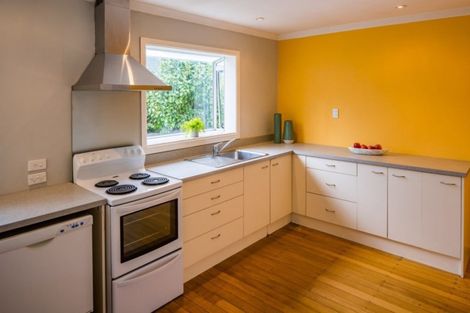 Photo of property in 9 Luckie Street, Tawa, Wellington, 5028