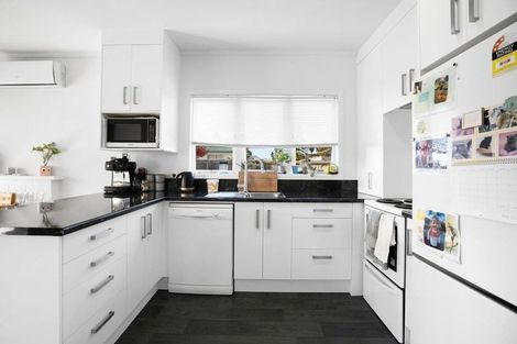 Photo of property in 68 Storey Avenue, Forest Lake, Hamilton, 3200