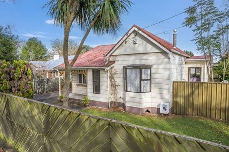 Photo of property in 19 Halswell Street, Whanganui, 4500