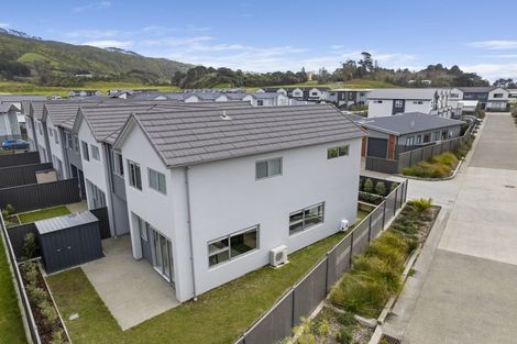 Photo of property in 10 Tieke Lane, Kenepuru, Porirua, 5022
