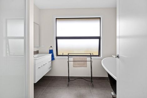 Photo of property in 57 Golden Road, Springvale, Alexandra, 9393