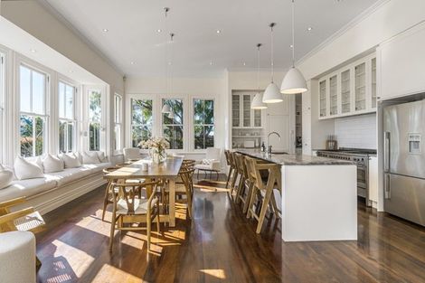 Photo of property in 77 Hinemoa Street, Birkenhead, Auckland, 0626