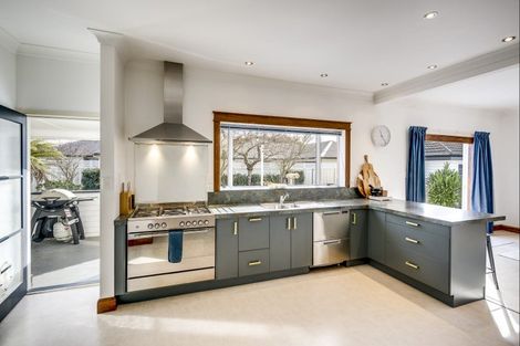 Photo of property in 115 Mcleod Street, Camberley, Hastings, 4120