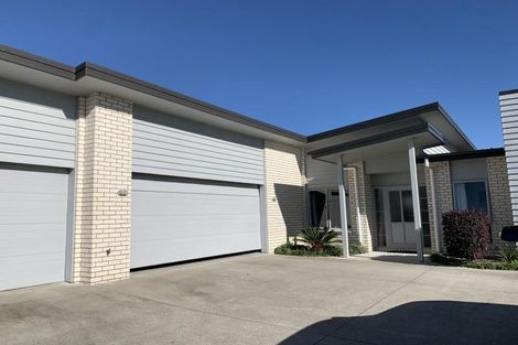 Photo of property in 67 Farringdon Avenue, Rototuna North, Hamilton, 3210