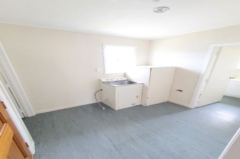 Photo of property in 12 Igloo Place, Red Hill, Papakura, 2110