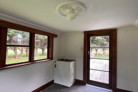 Photo of property in 140a Upper Fitzherbert Road, Wainuiomata, Lower Hutt, 5373