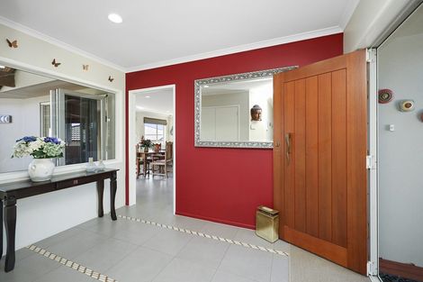 Photo of property in 71 Karamea Street, Whalers Gate, New Plymouth, 4310