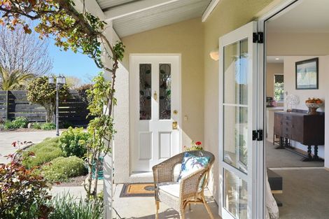 Photo of property in 33 Taranaki Drive, Woodend, 7610