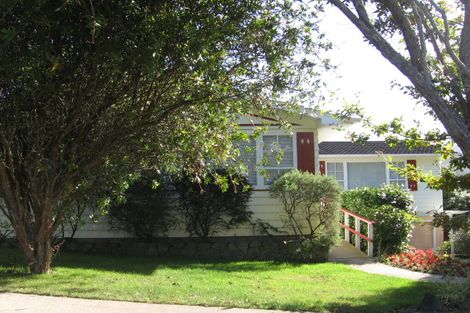 Photo of property in 10 Lupin Terrace, Tawa, Wellington, 5028